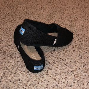 Black Burlap Classic Toms